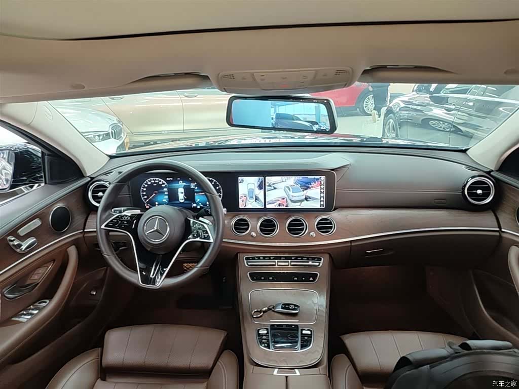 Mercedes-Benz E-Class, 2023 10