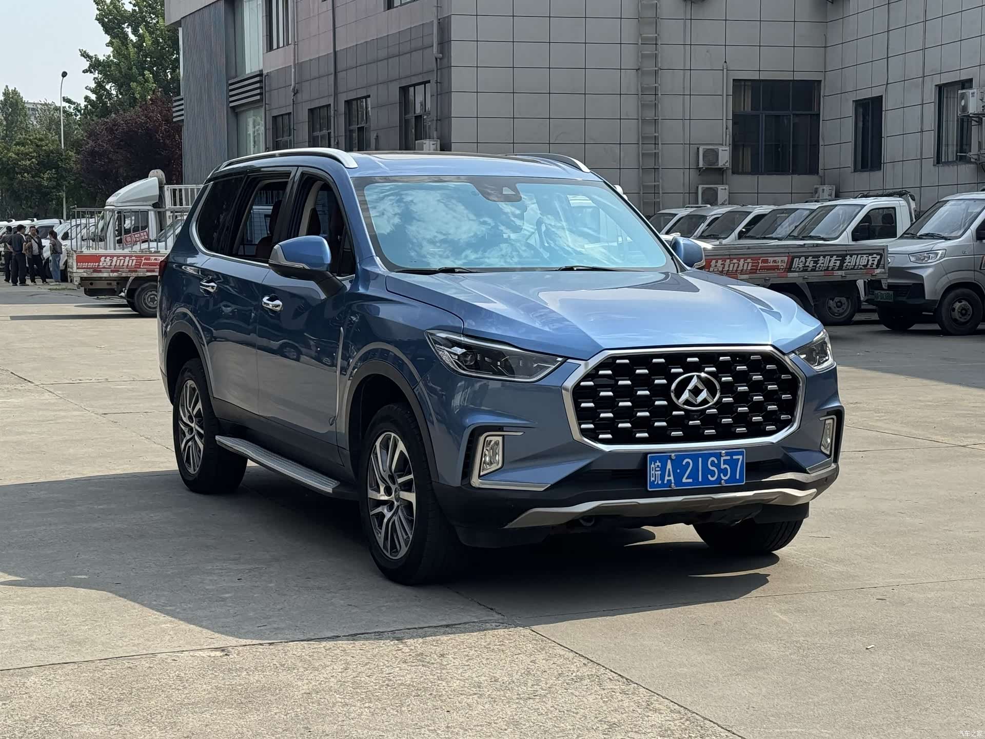 Maxus D90, 2018 3