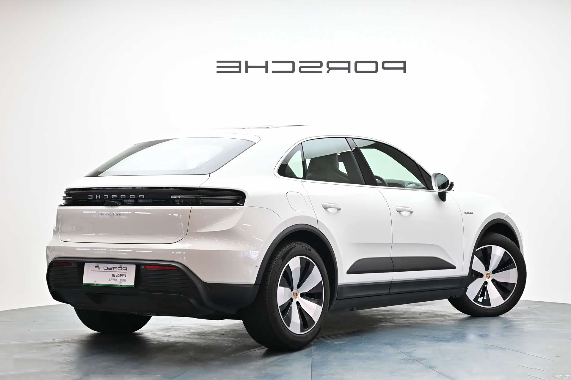 Porsche Macan, 2025 все фото