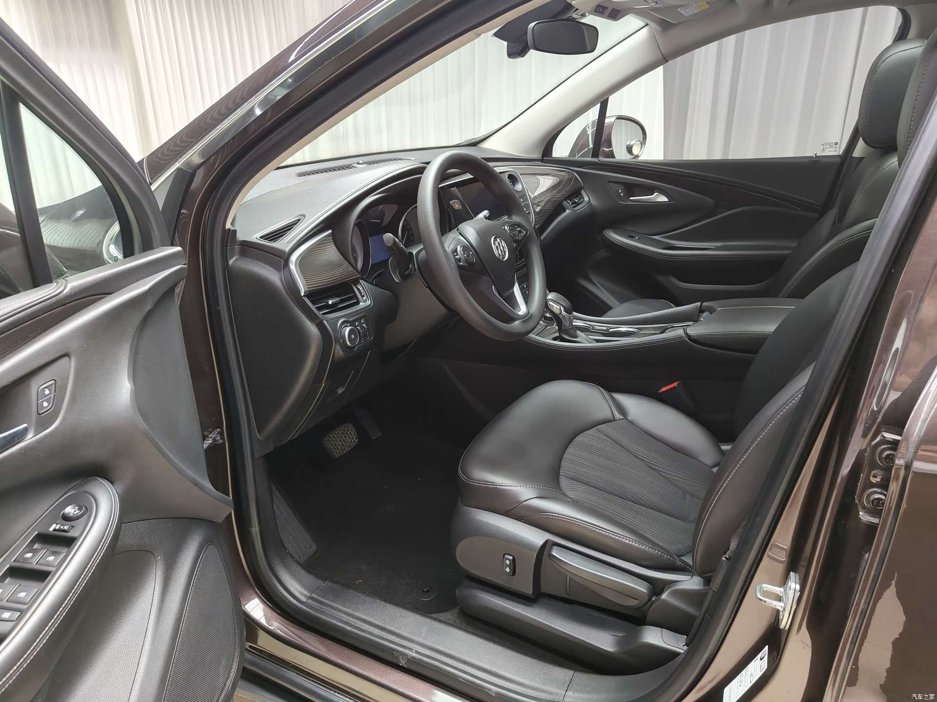 Buick Envision Plus, 2021 9