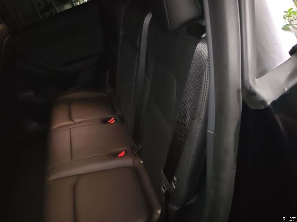 Tesla Model Y, 2021 17