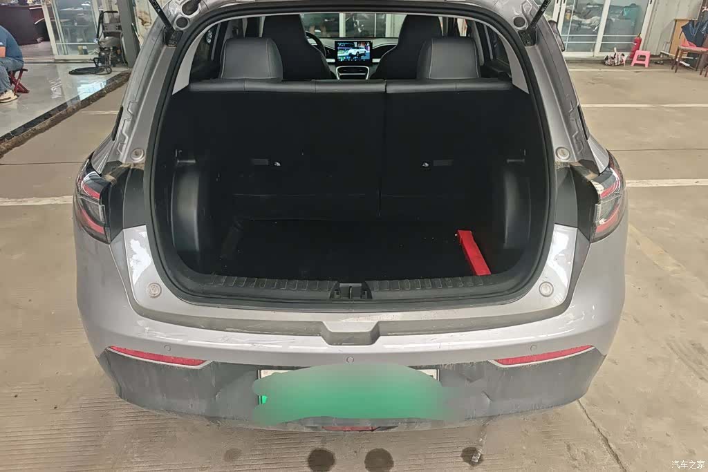 Geely Xingyuan, 2025 4