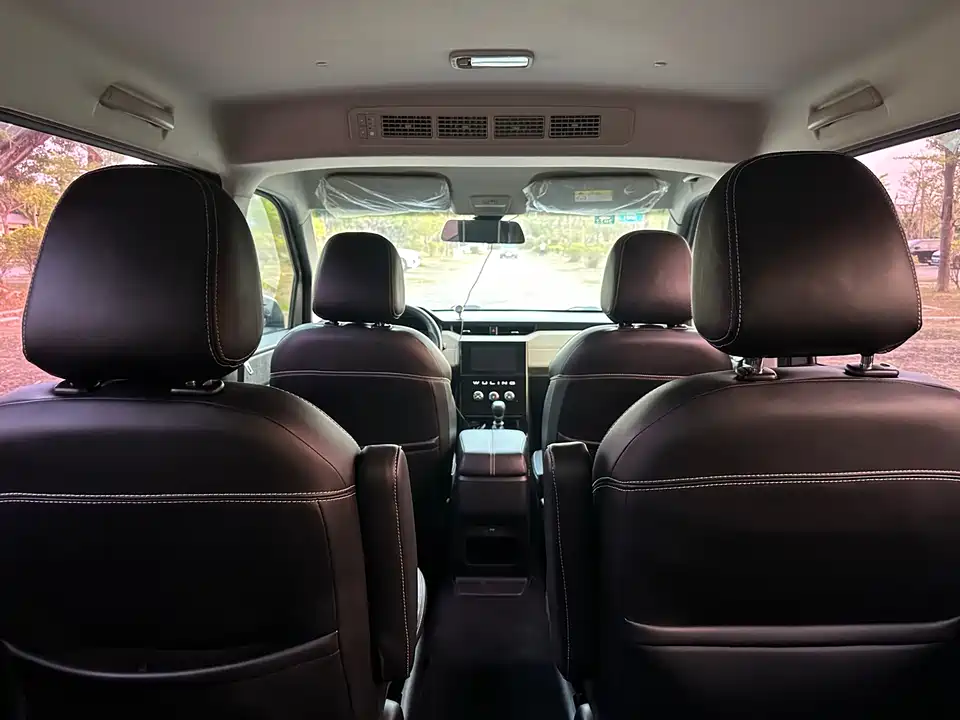 Wuling Wuling Hongguang PLUS