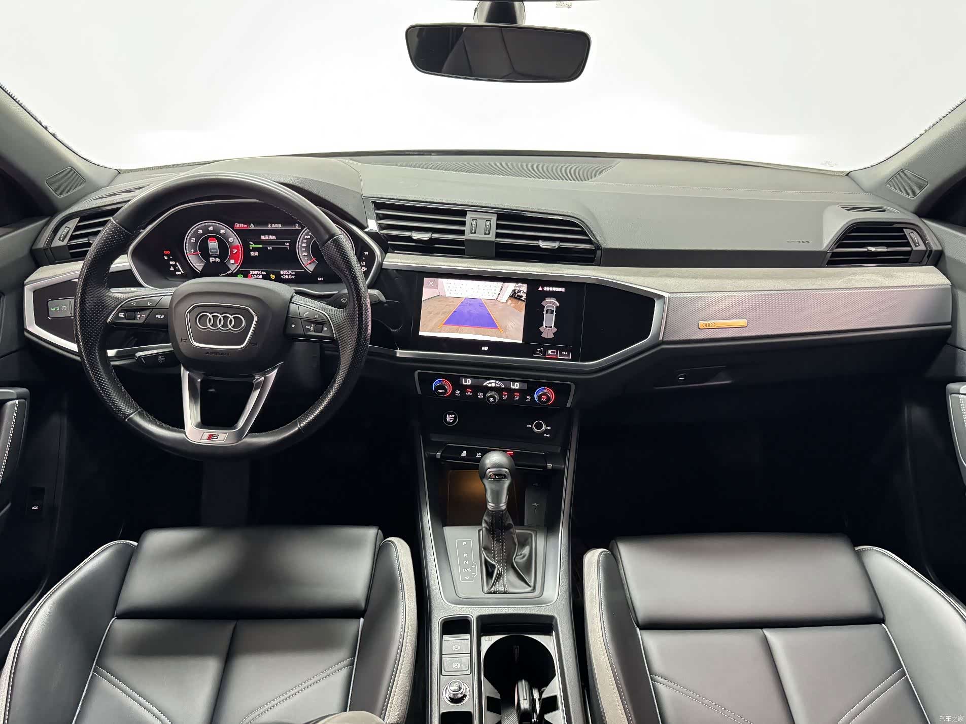 Audi Q3, 2024 9