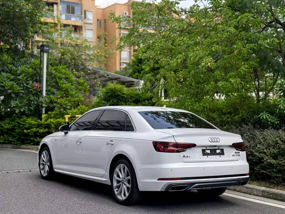 Audi A4L