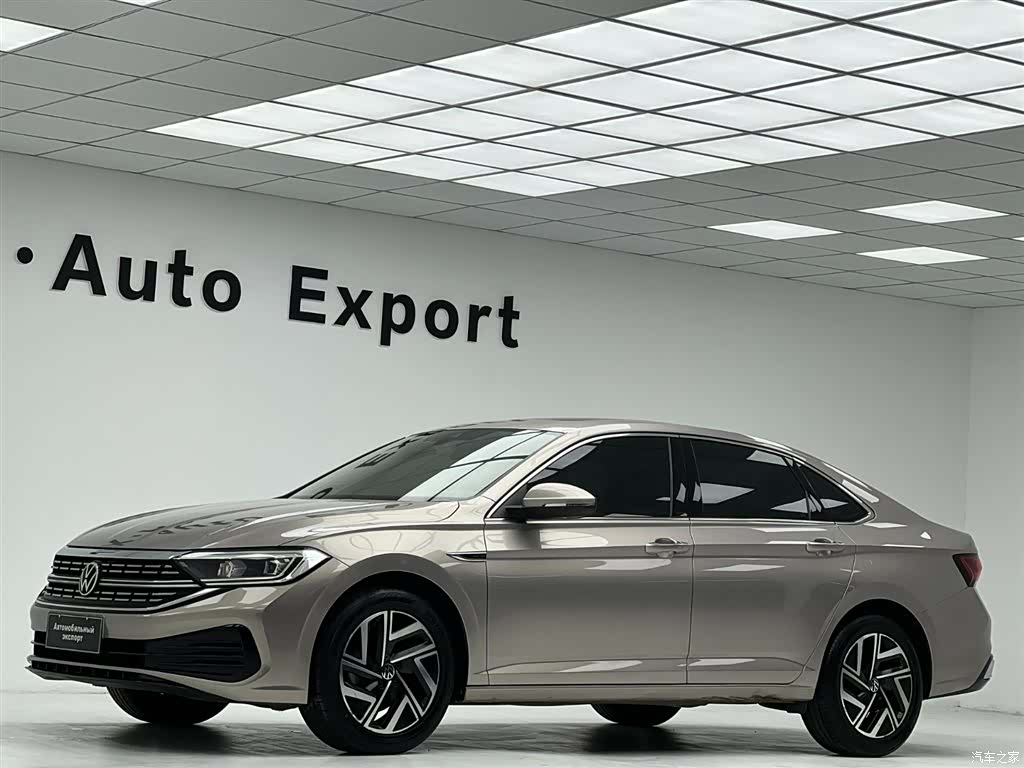 Volkswagen Sagitar, 2022 7