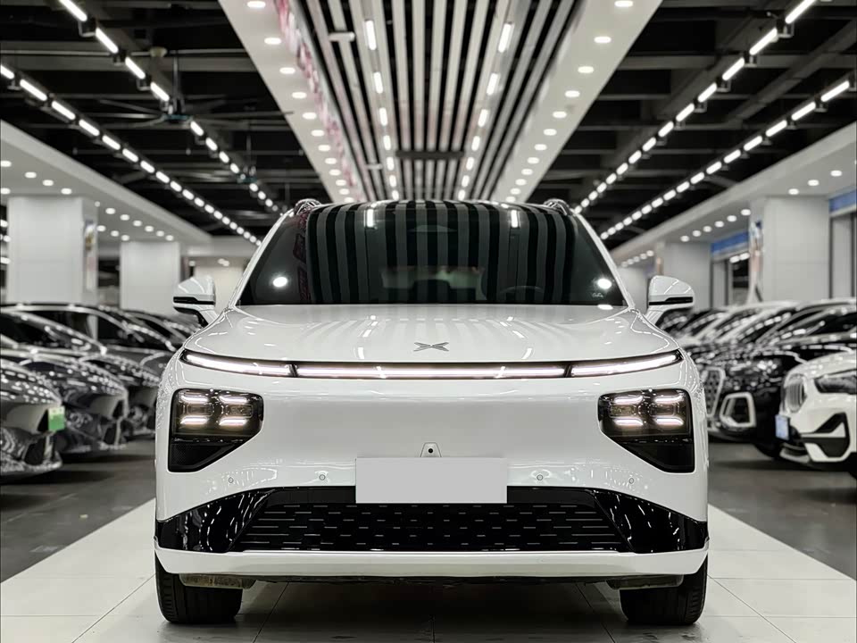 XPENG G9
