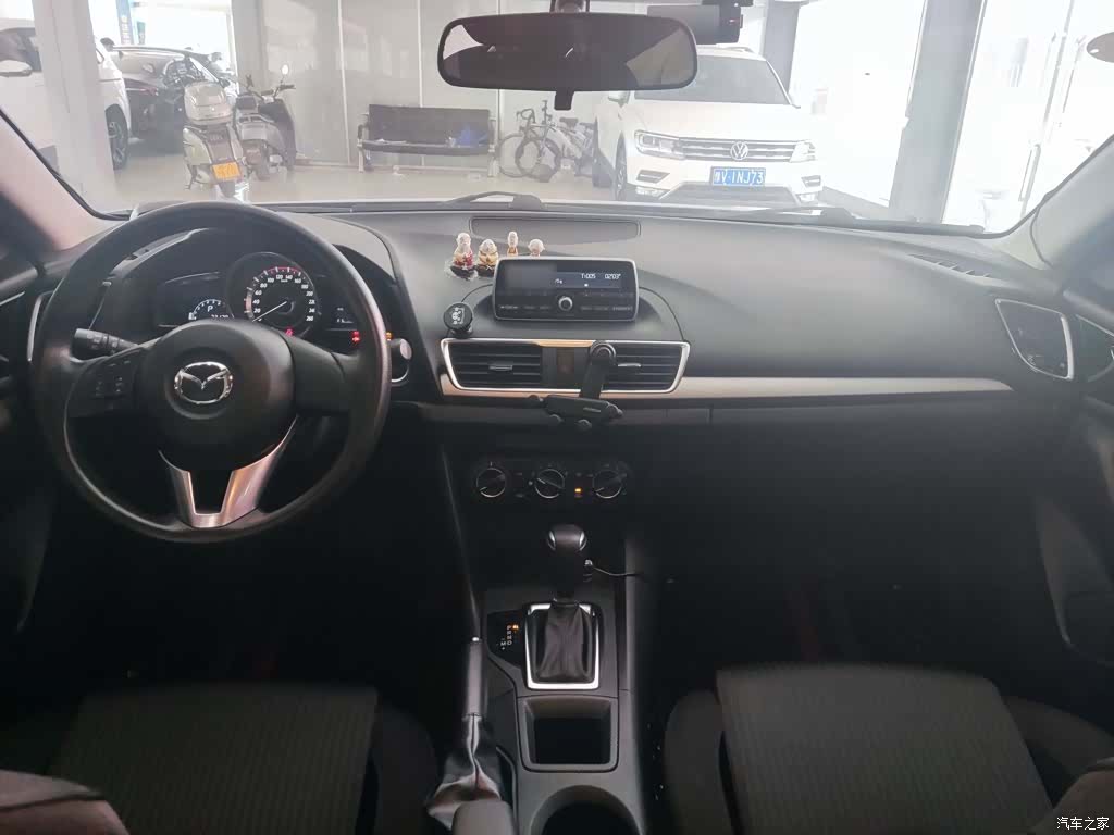 Mazda Mazda3, 2016 15