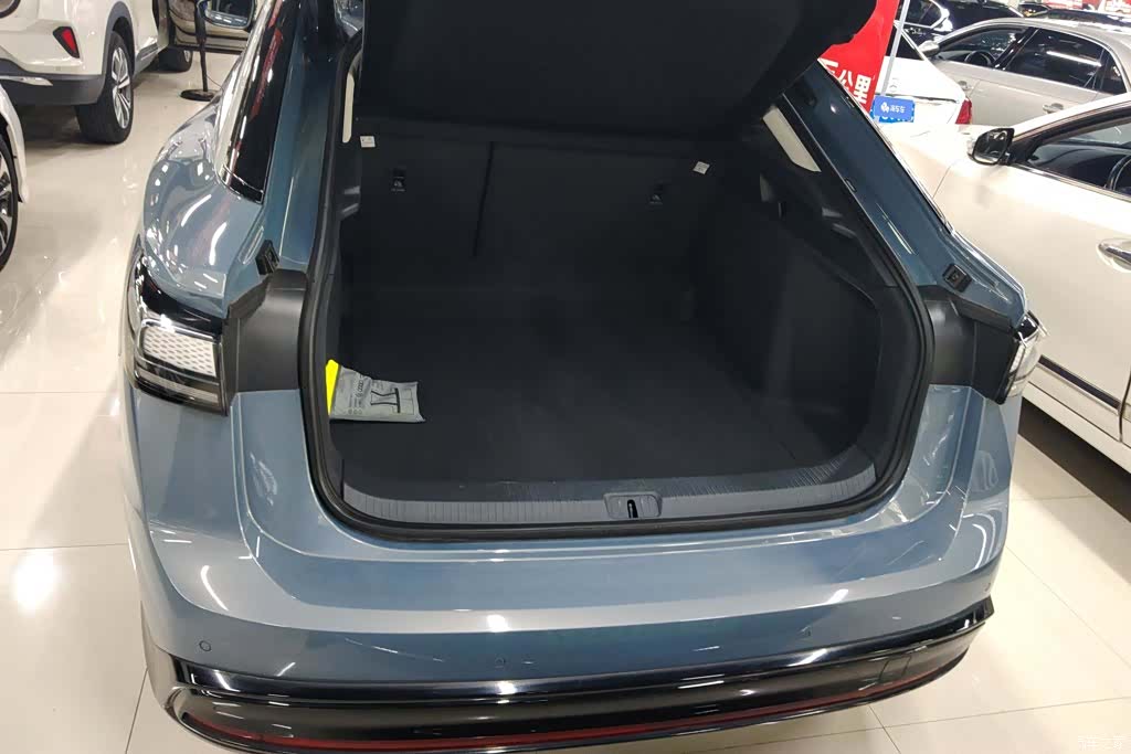 Volkswagen ID.7, 2025 4