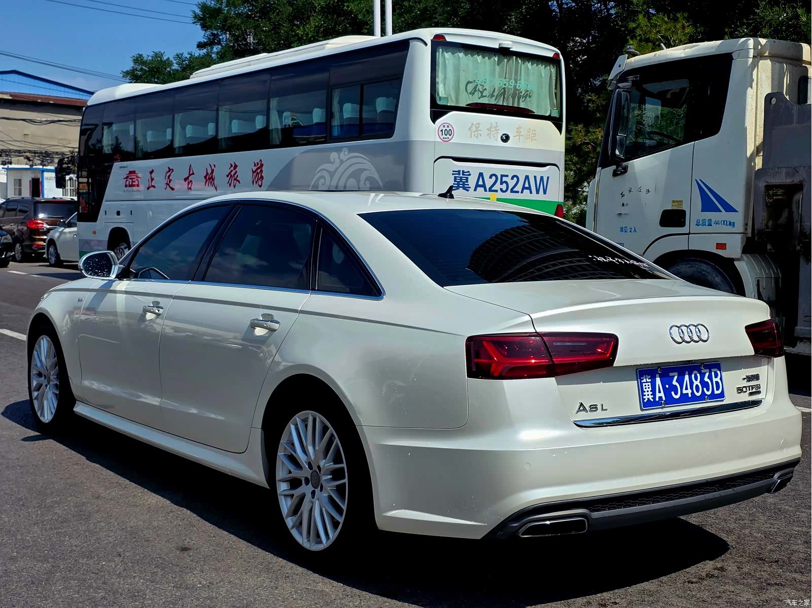Audi A6L, 2018 все фото