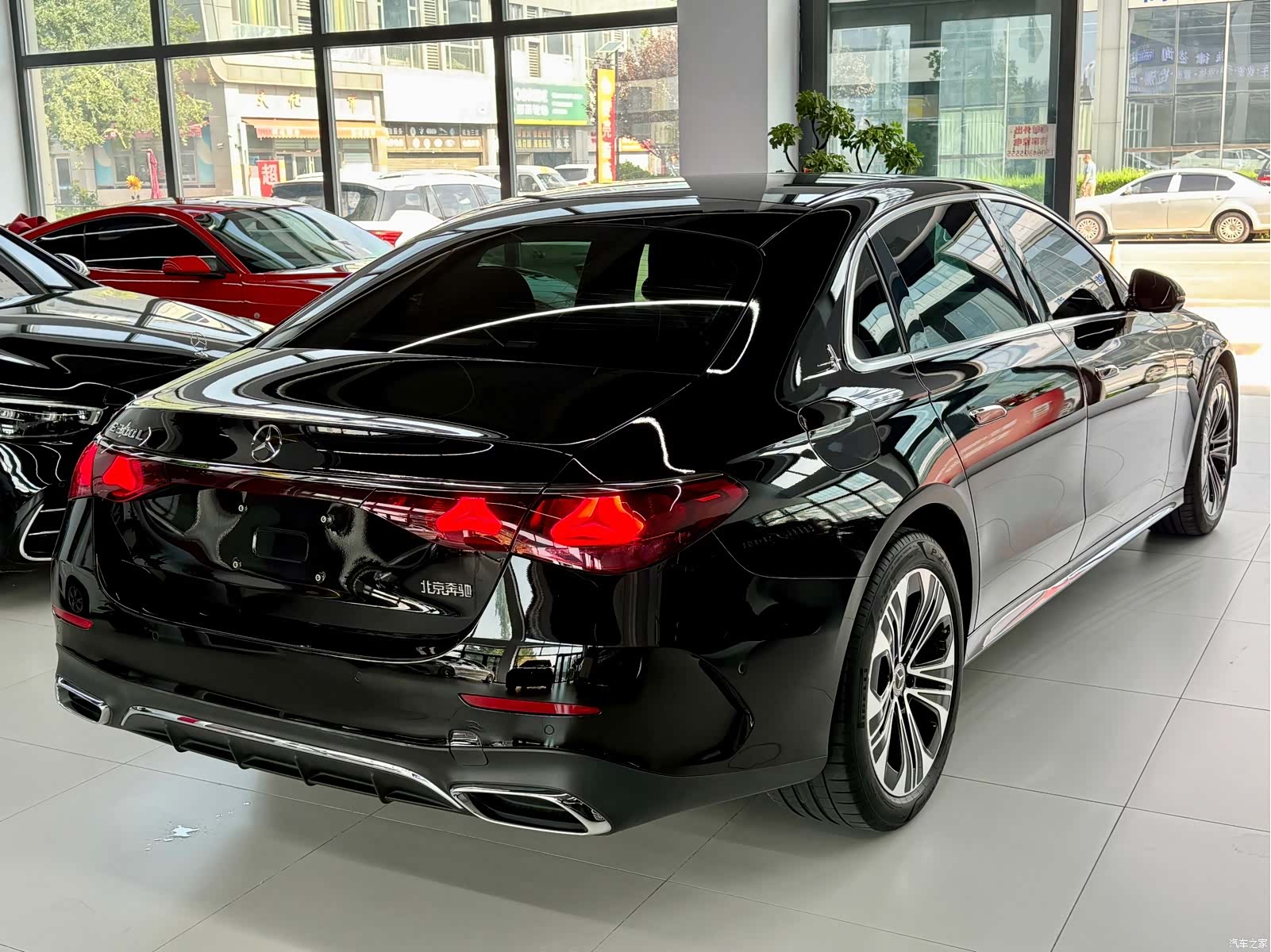 Mercedes-Benz E-Class, 2024 все фото