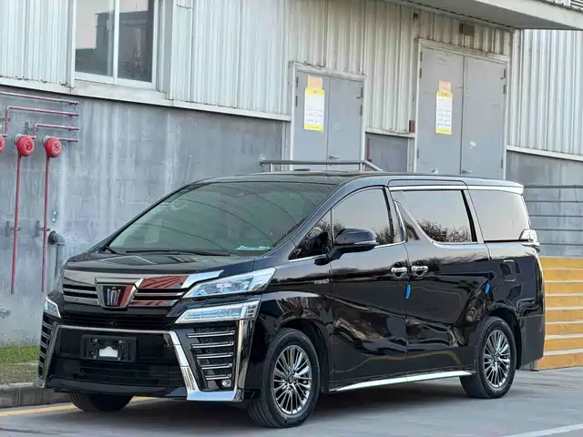 Toyota Vellfire 2022 — купить из Китая под заказ