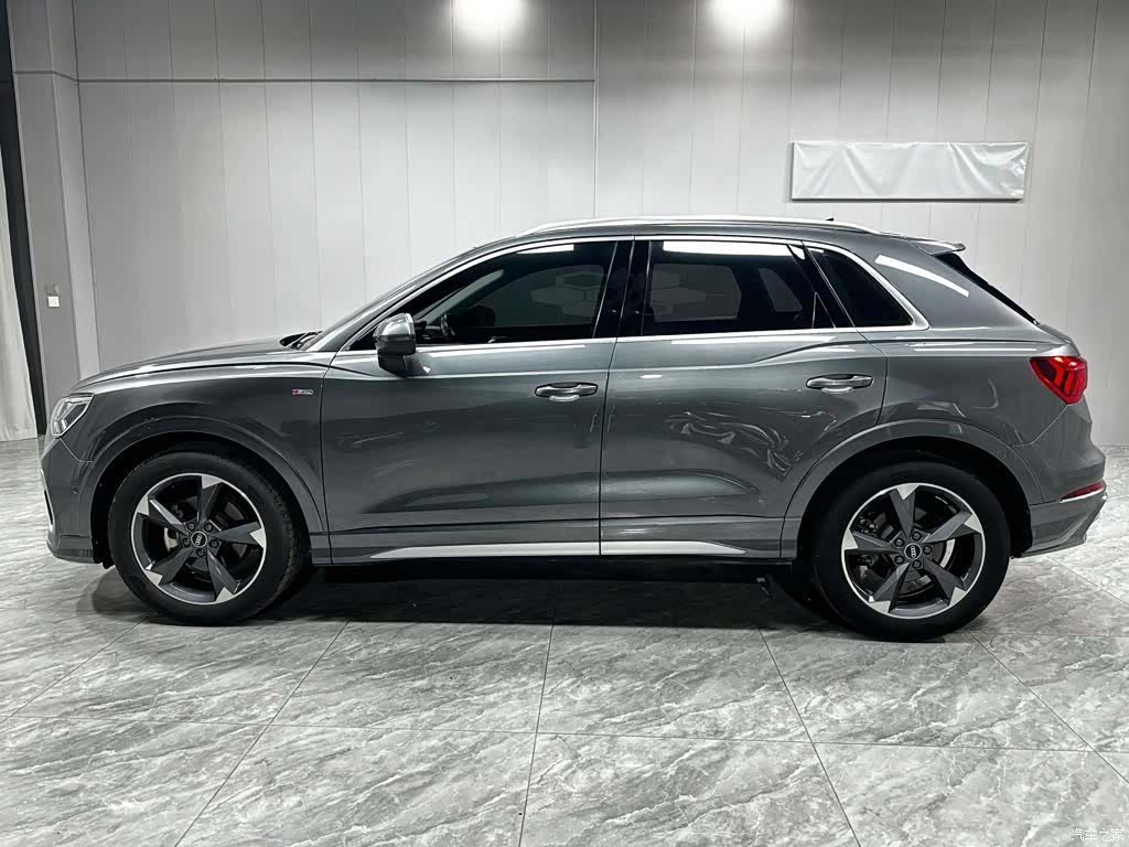 Audi Q3, 2022 8