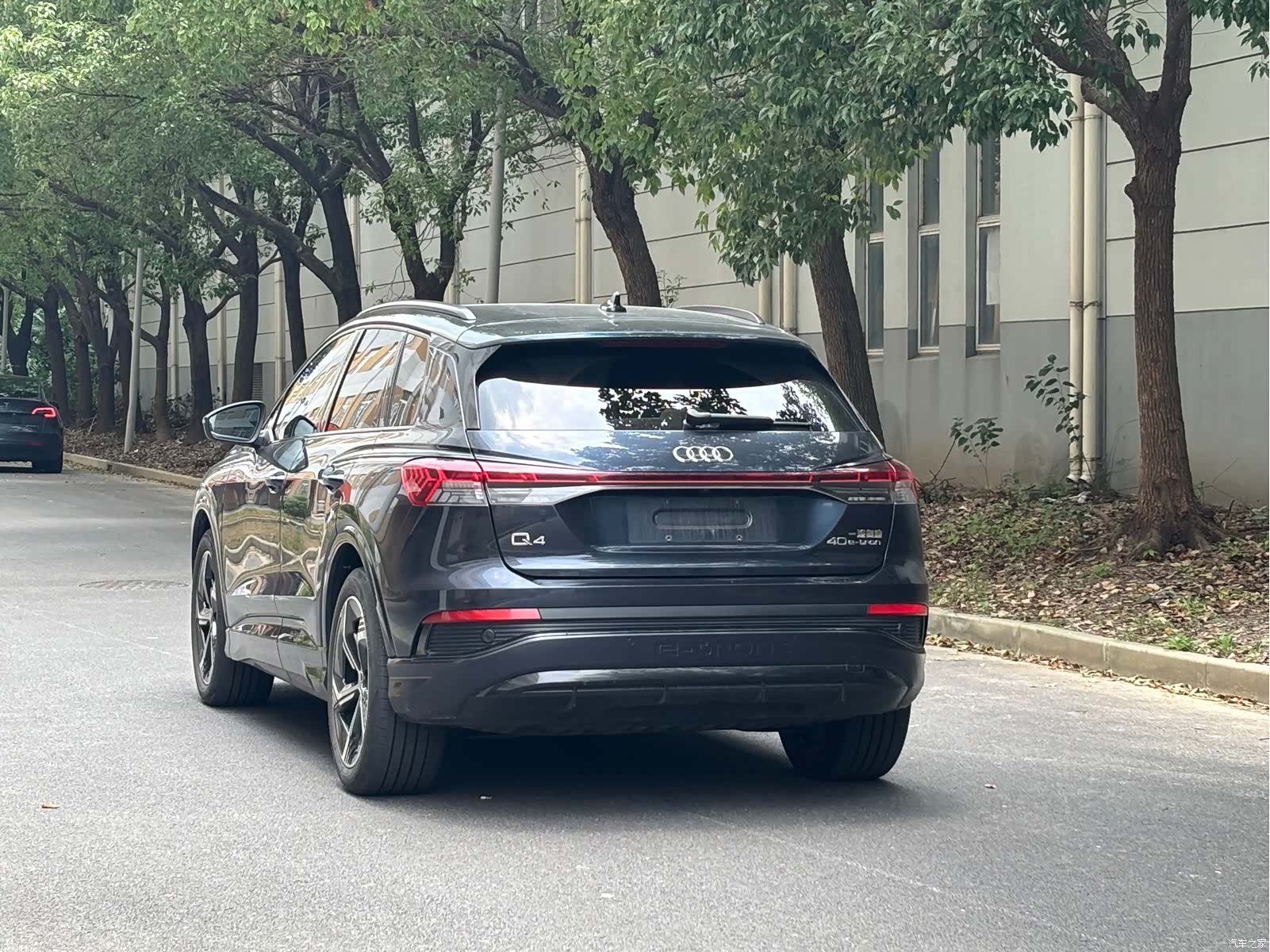Audi Q4 e-tron, 2023 14