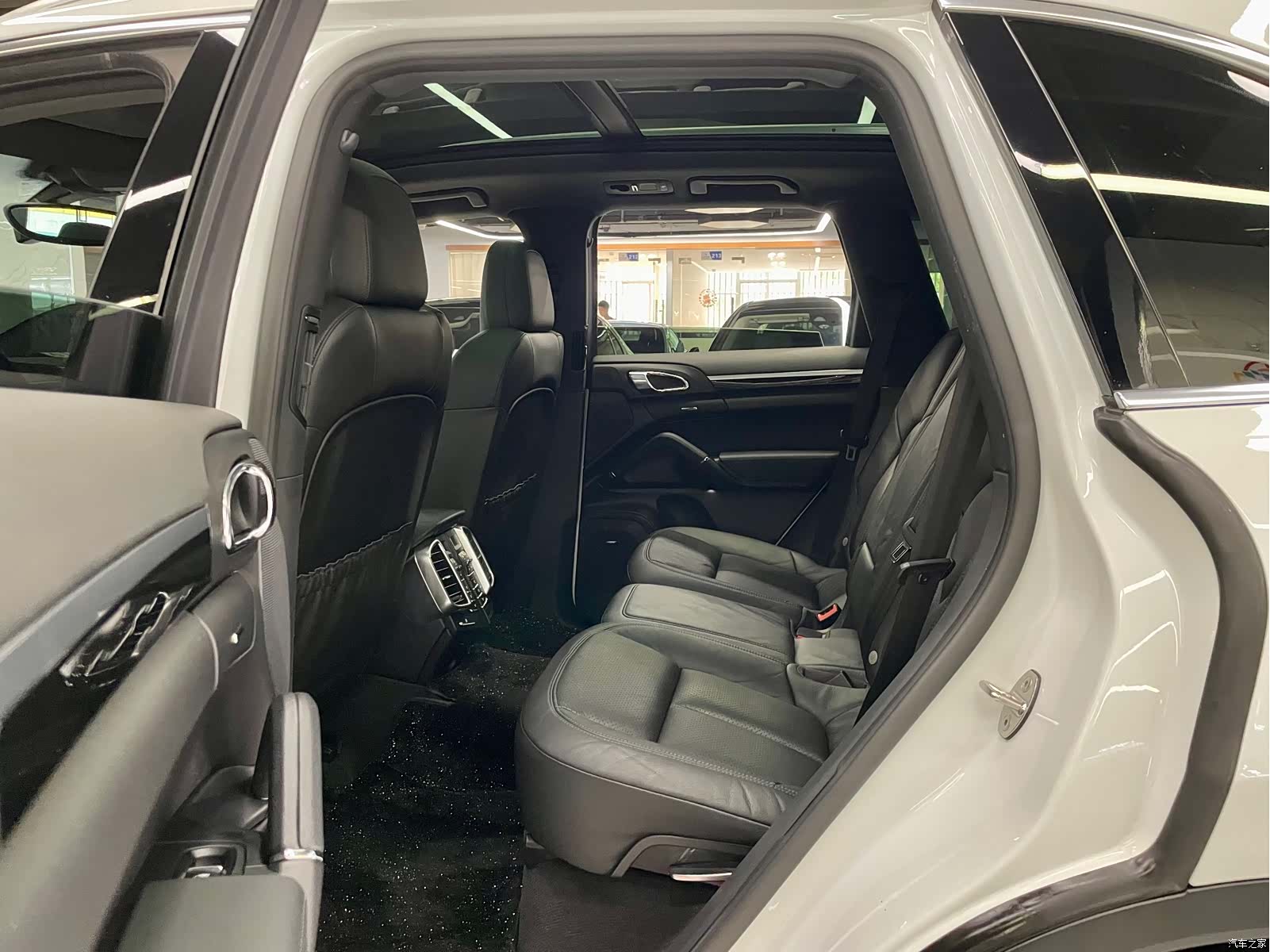 Porsche Cayenne, 2016 7