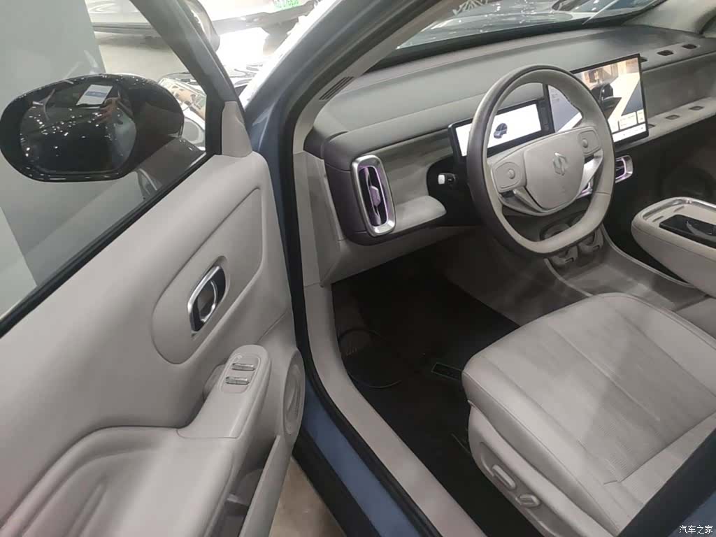 Leapmotor B10, 2025 16