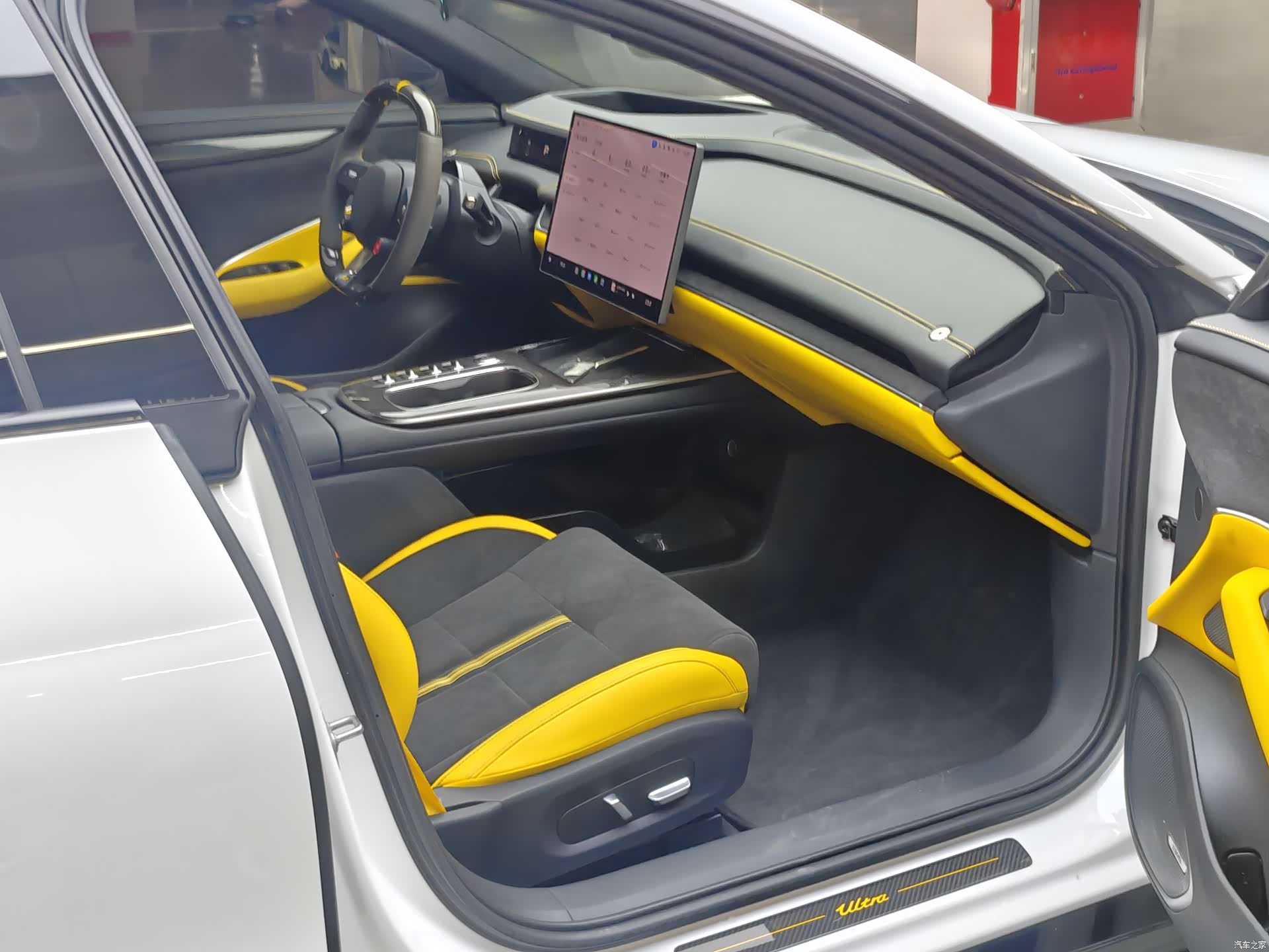Xiaomi SU7, 2025 16