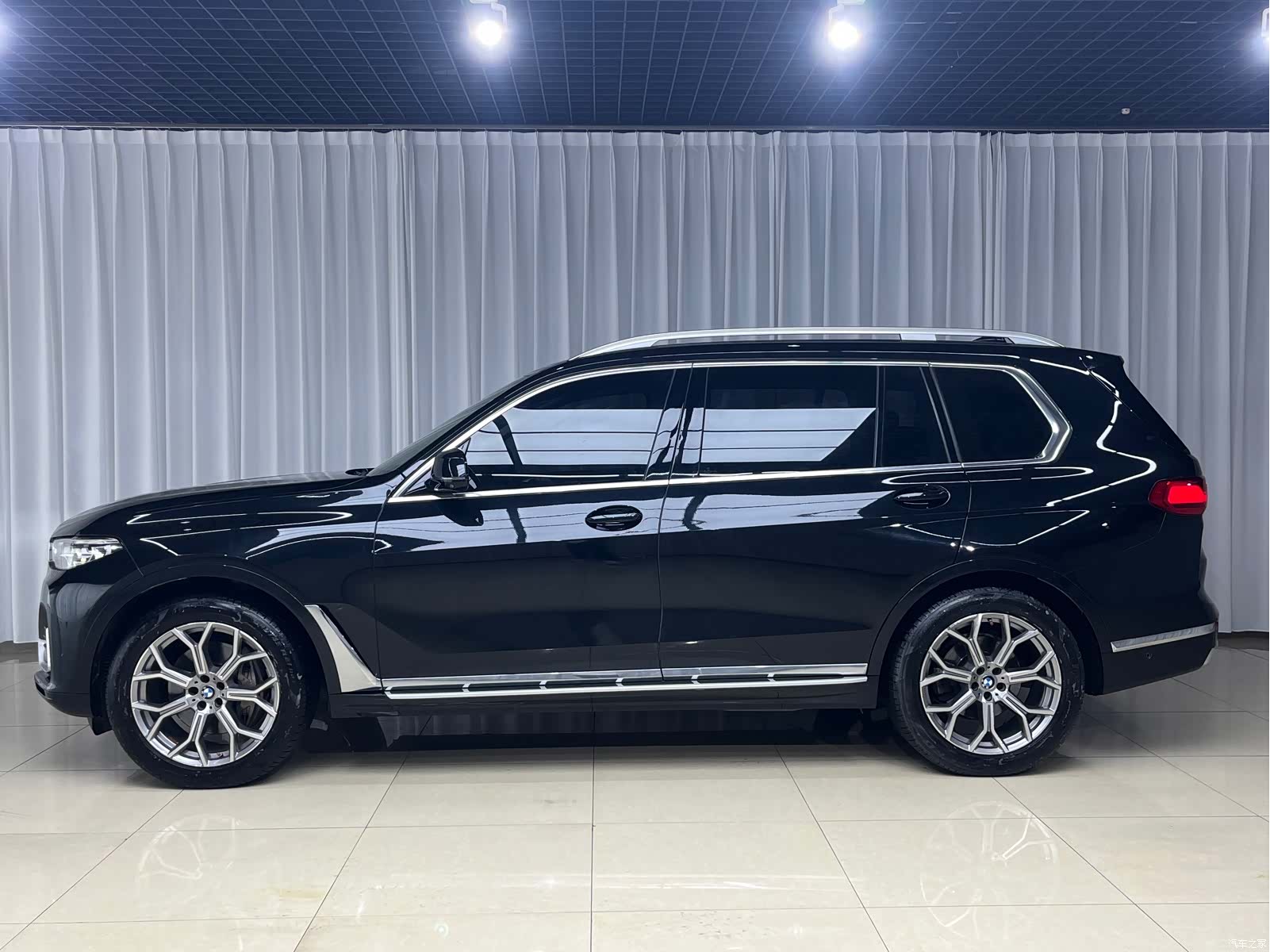 BMW X7, 2021 4