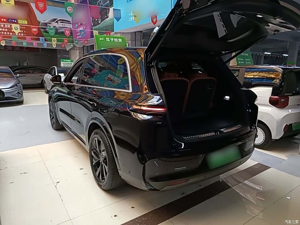 Li Auto L8, 2023 все фото