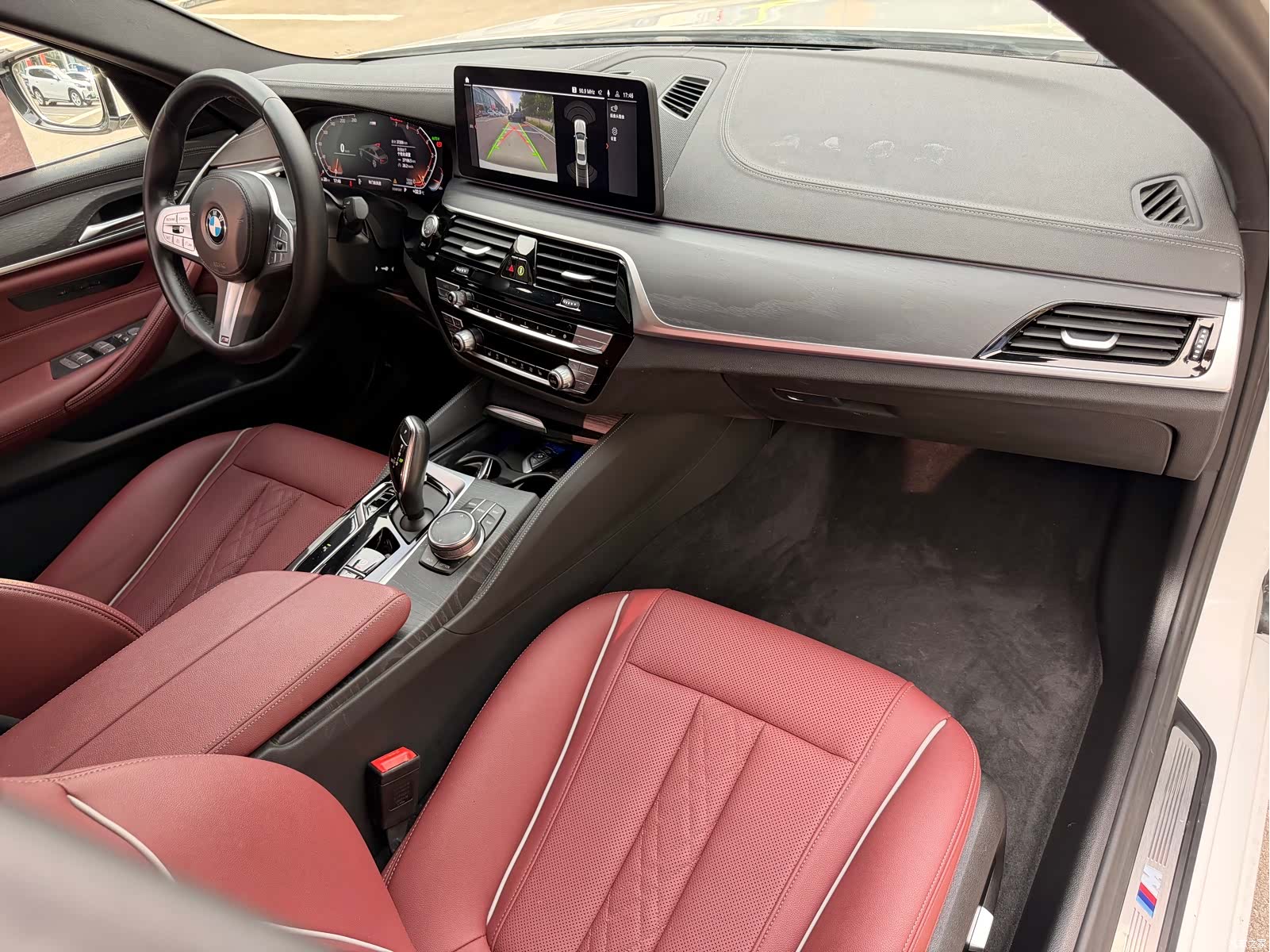 BMW 5 Series, 2023 15
