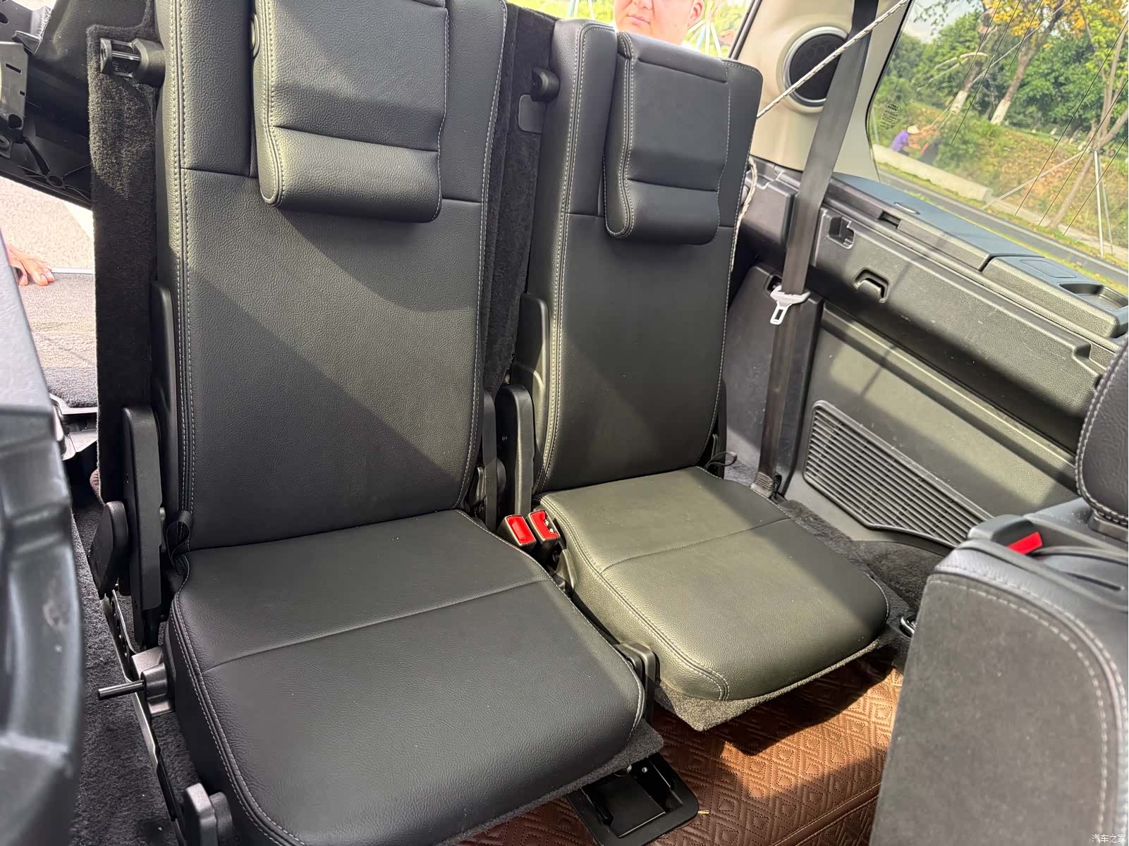 Land Rover Discovery, 2019 6