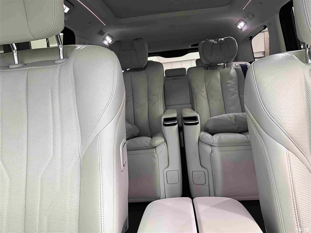 Buick Century, 2025 17