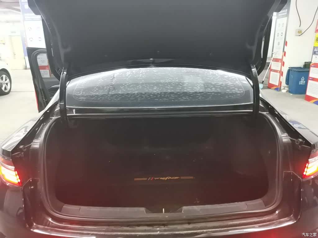 Geely Preface, 2022 15