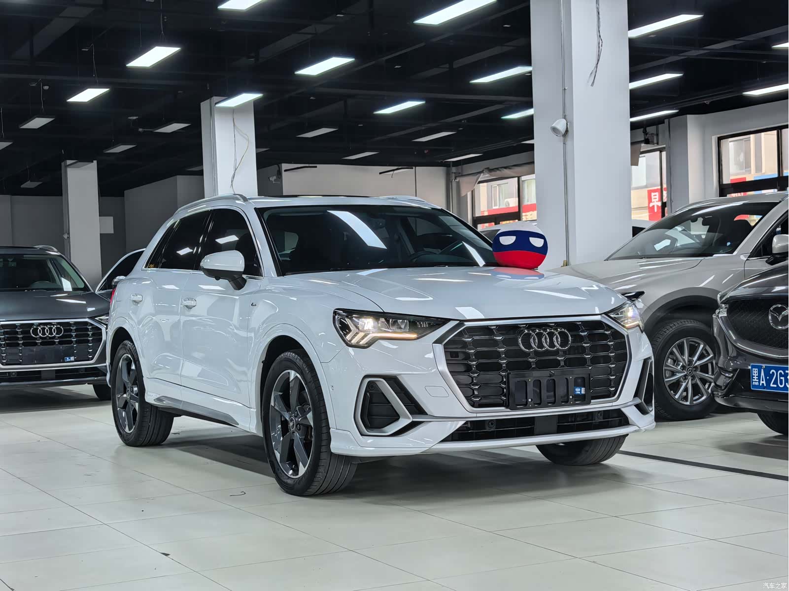 Audi Q3, 2023 3