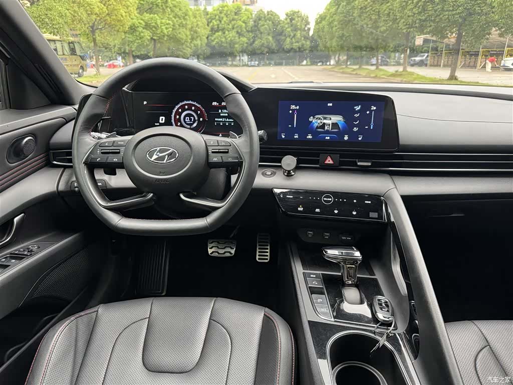 Hyundai Elantra, 2023 18