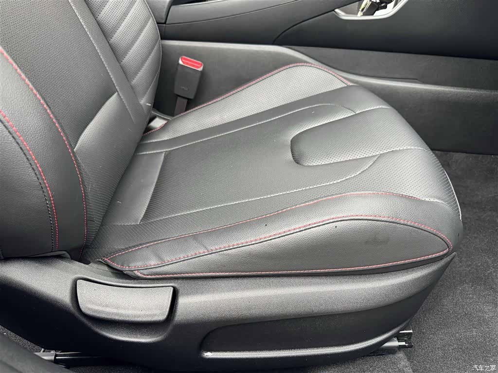 Hyundai Elantra, 2023 25