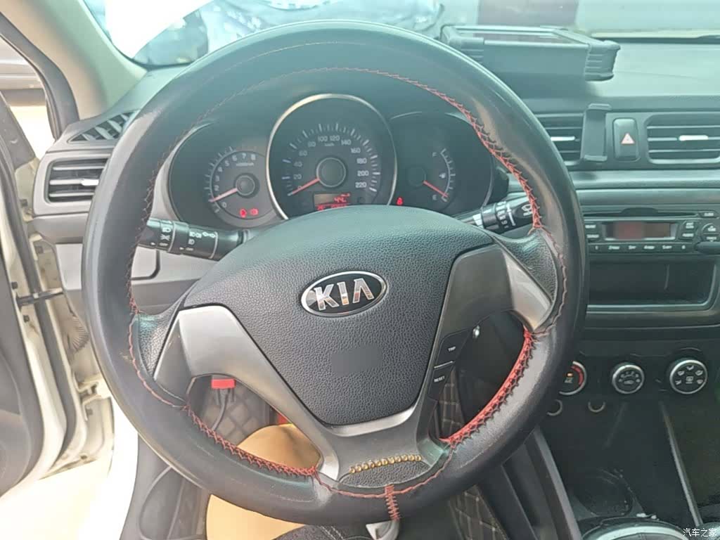 Kia K2, 2015 11
