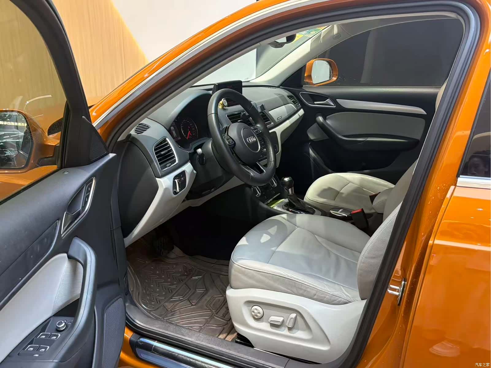 Audi Q3, 2013 8