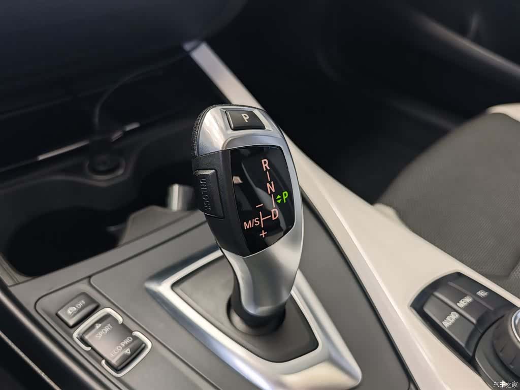 BMW 1 Series, 2016 12