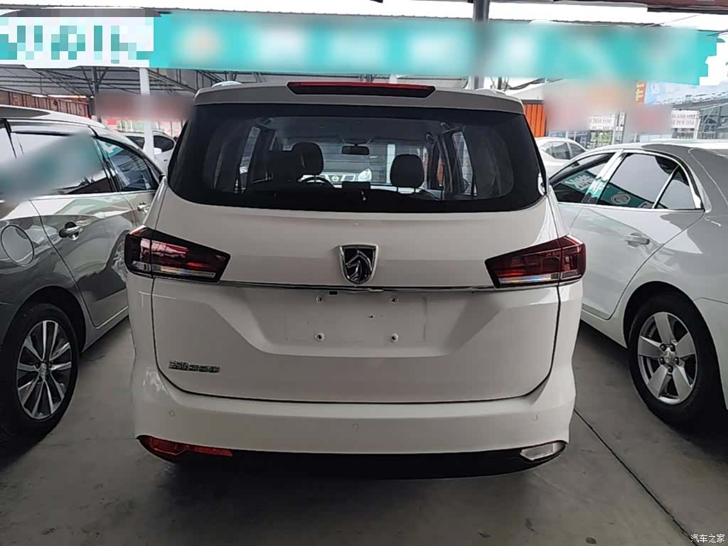 Wuling 360, 2018 6