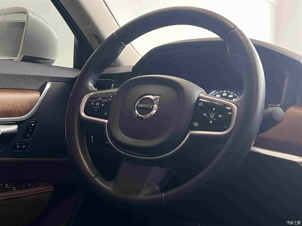 Volvo S90, 2018 32