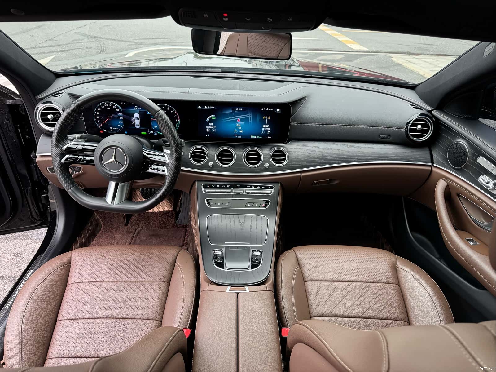 Mercedes-Benz E-Class, 2023 19