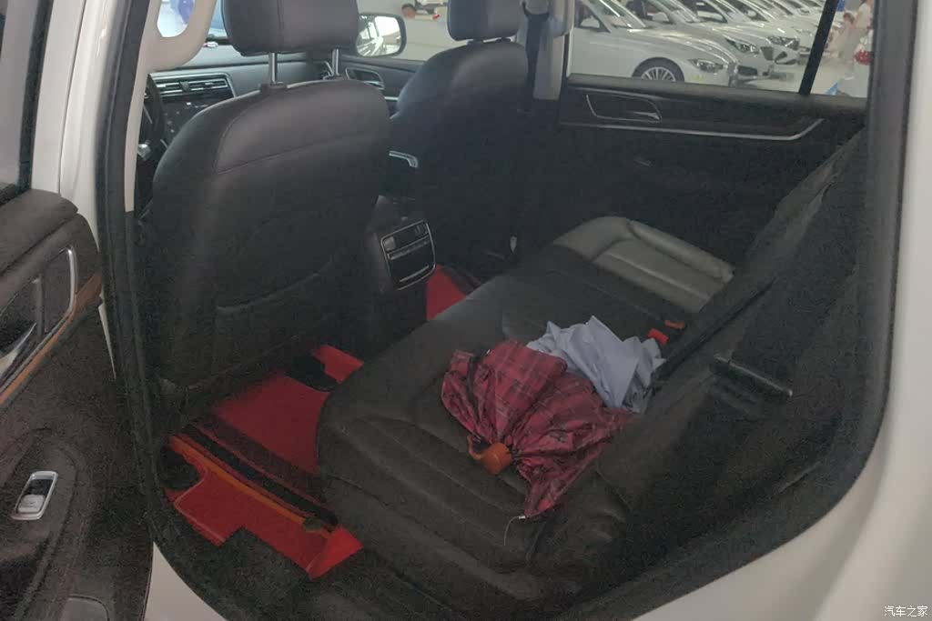 Roewe RX8, 2020 11