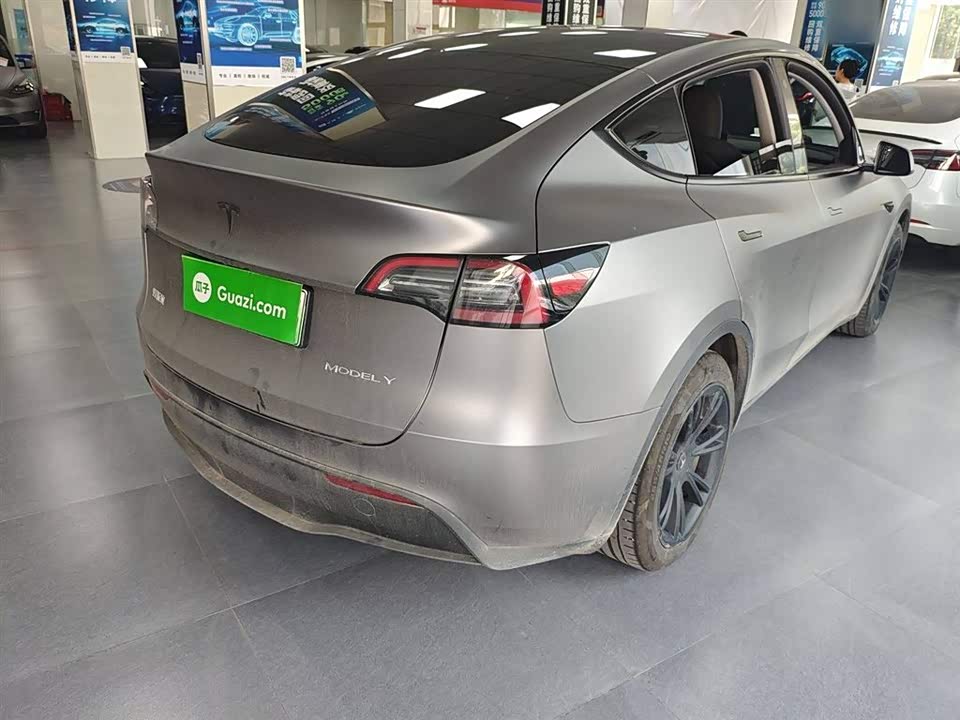 Tesla Model Y Tesla Model Y