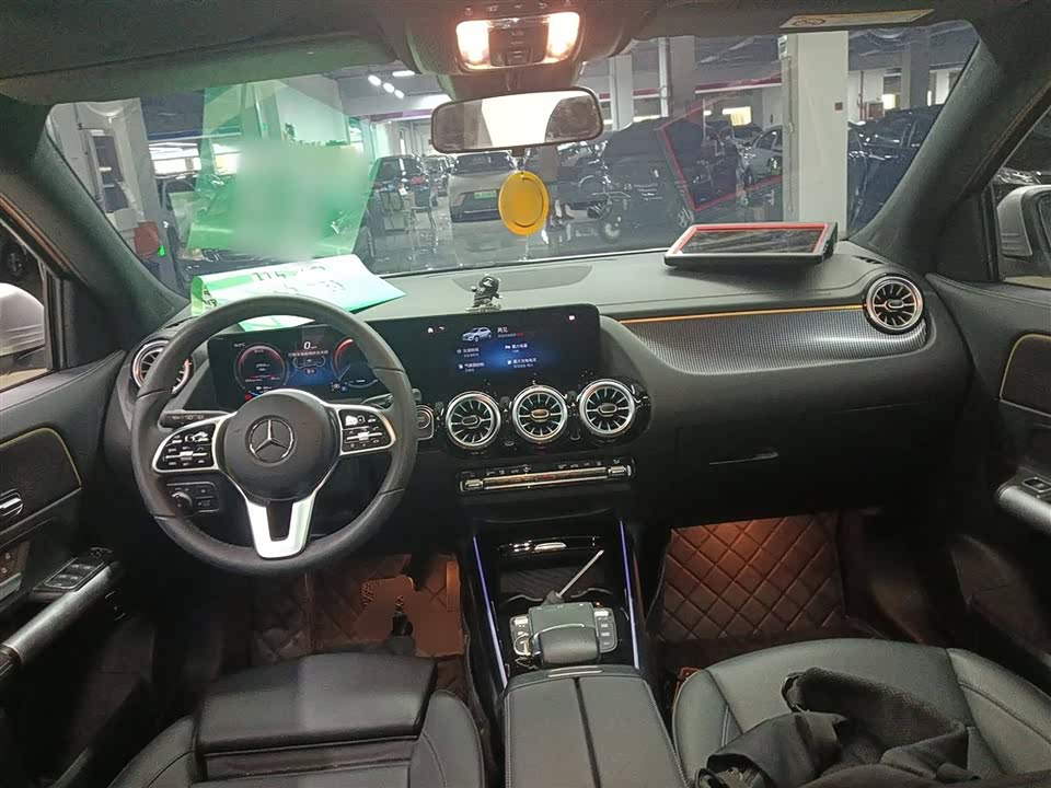 Mercedes-Benz EQA Mercedes-Benz EQA