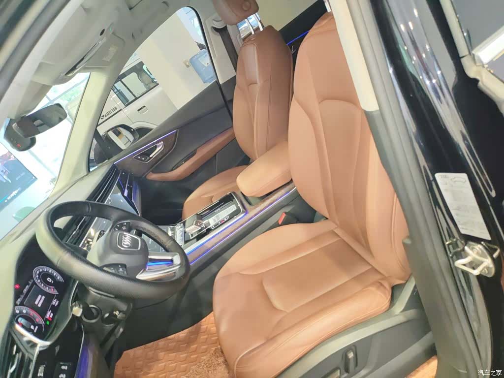 Audi Q7, 2021 11