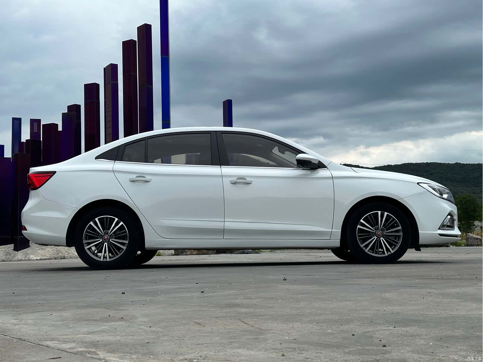 Roewe i5, 2019 7
