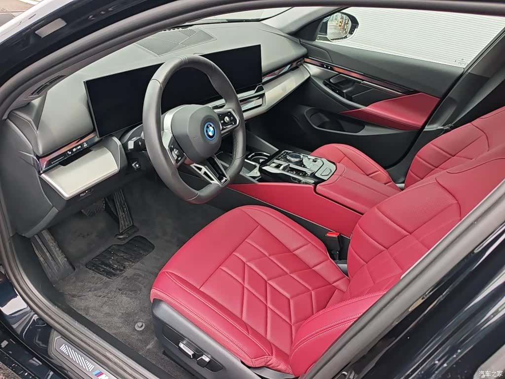BMW i5, 2025 10