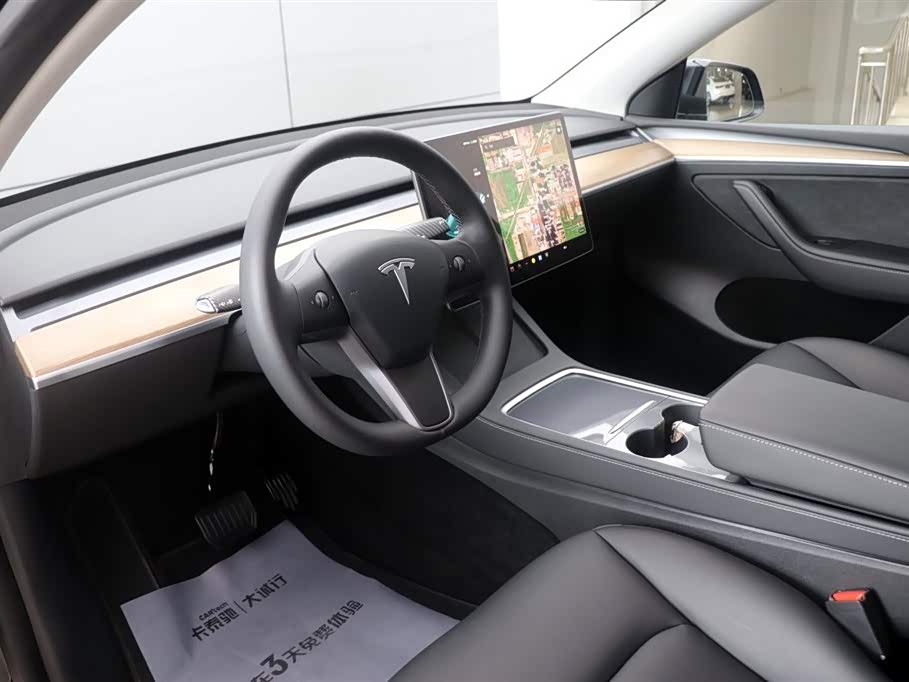 Tesla Model Y Tesla Model Y