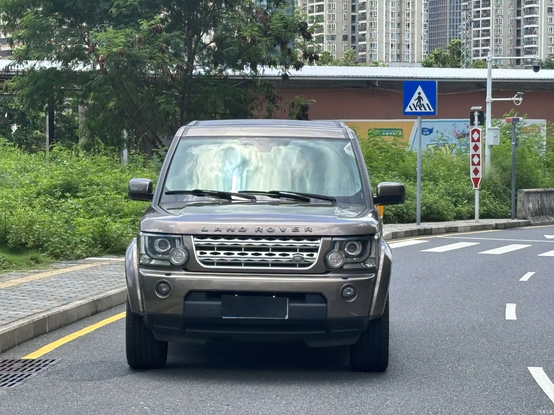 Land Rover Discovery, 2014 3