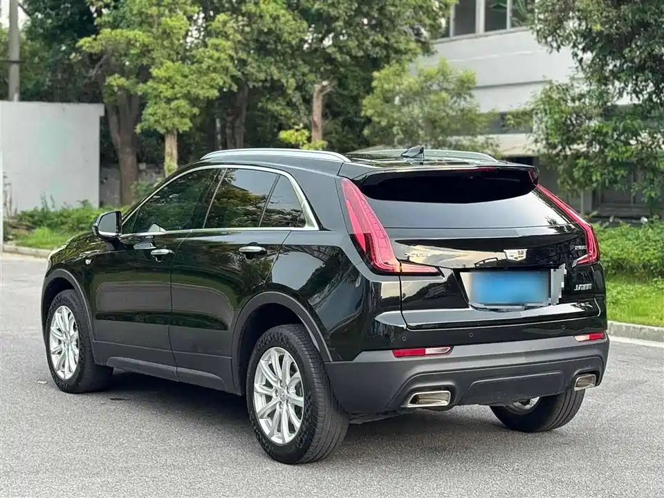 Cadillac XT4