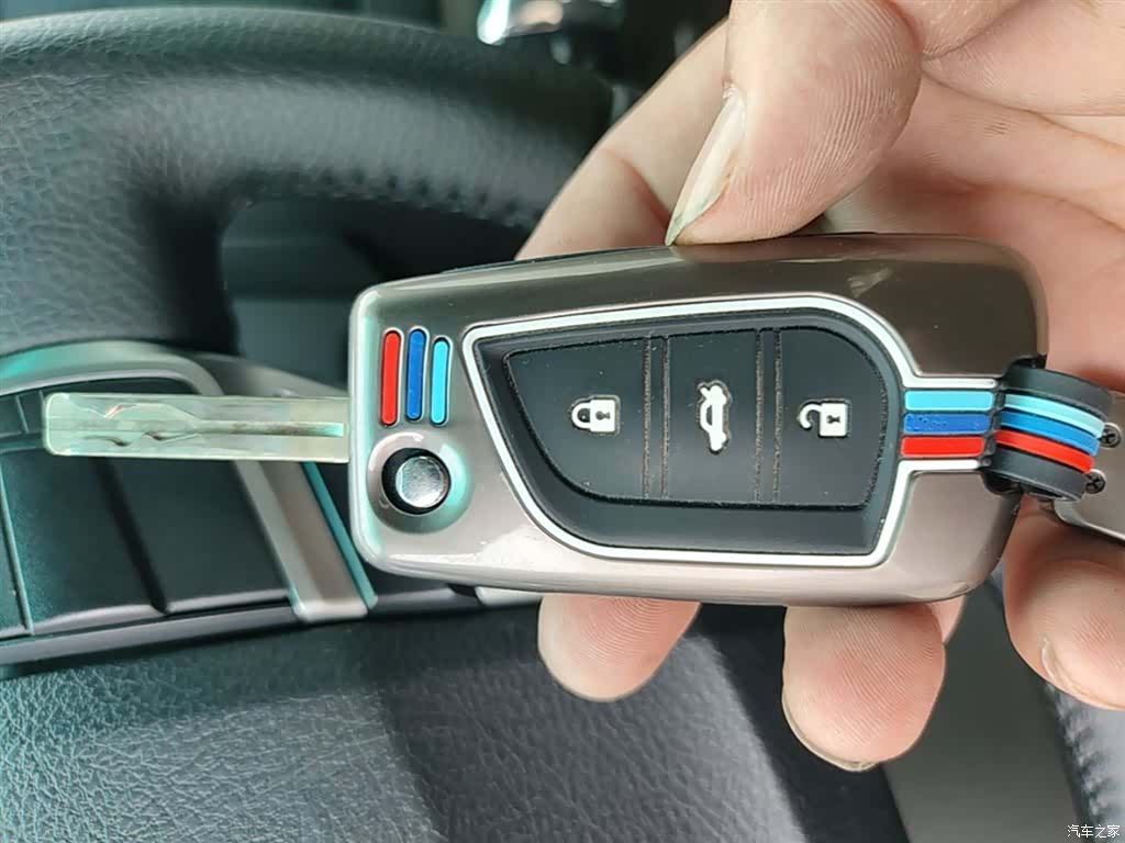 Toyota 2.5V, 2017 9