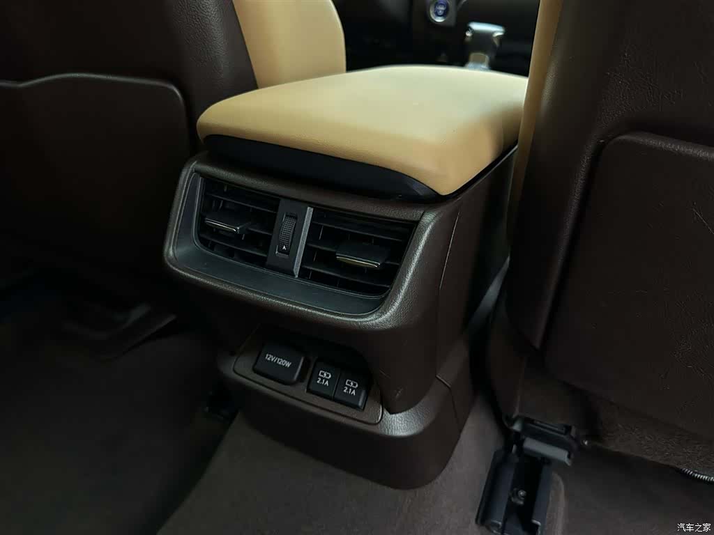 Lexus ES, 2021 24
