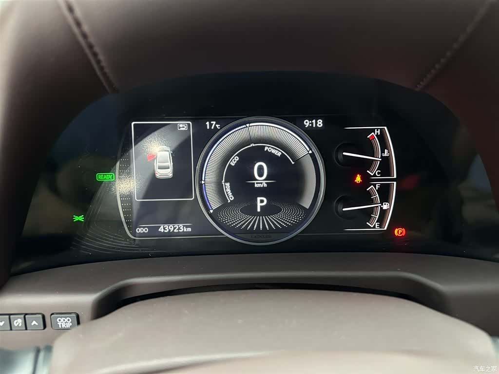 Lexus ES, 2021 11
