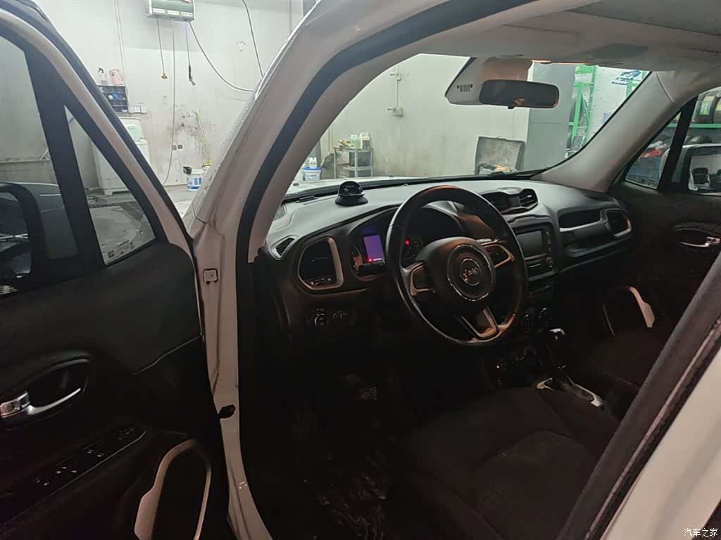 Jeep Renegade, 2017 14