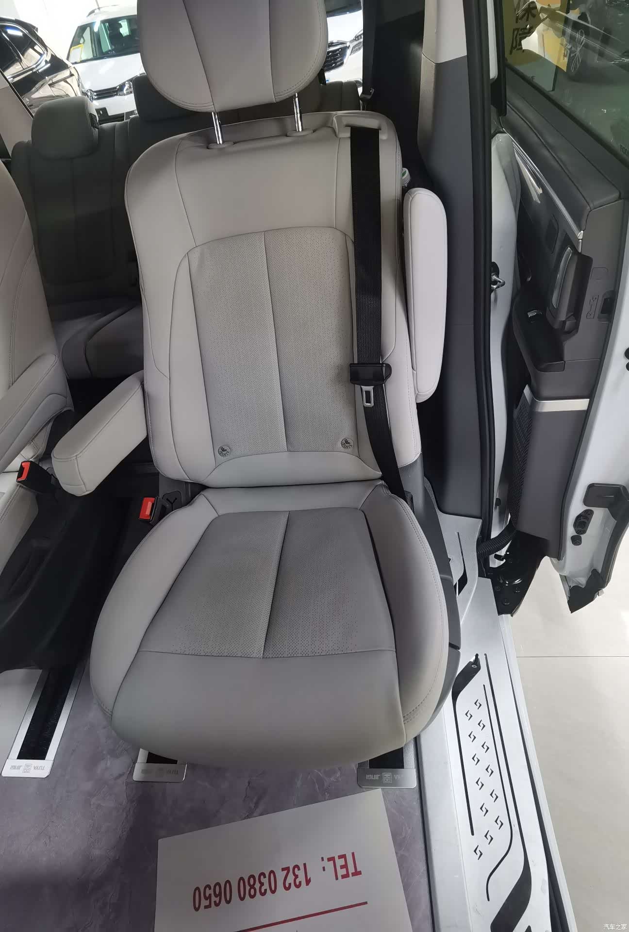 Buick GL8, 2025 9